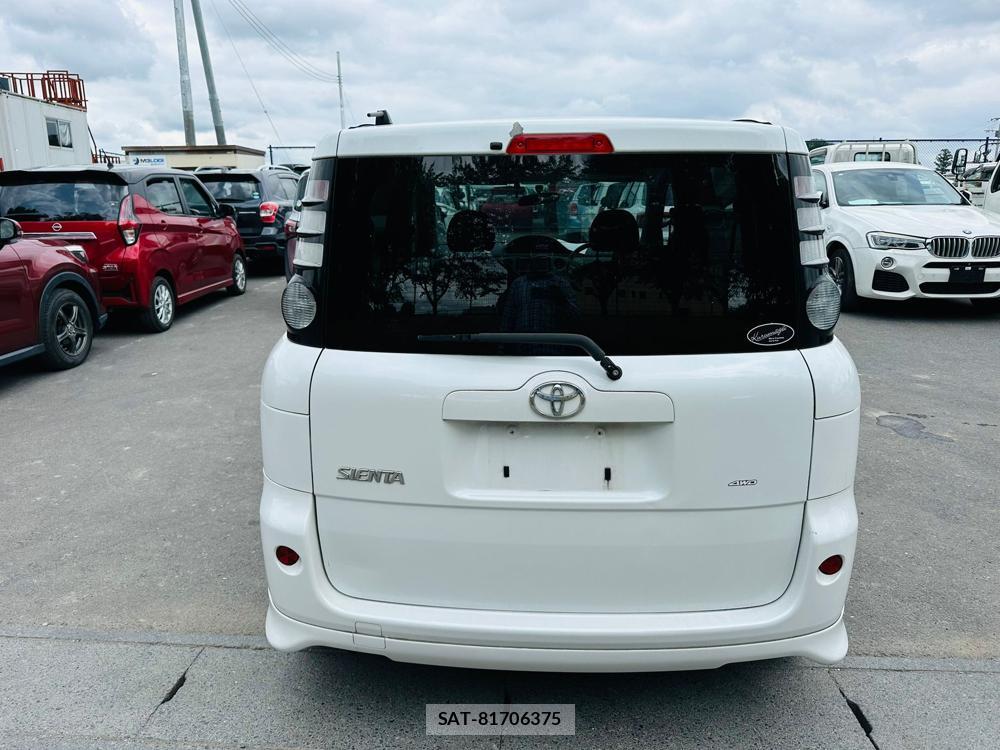 Toyota SIENTA 2009 6821878-3