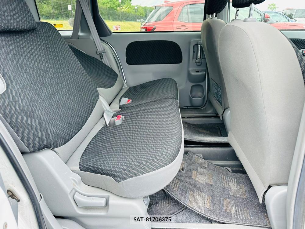 Toyota SIENTA 2009 6821878-8