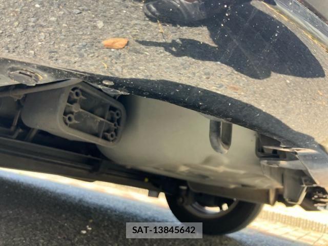Toyota SIENTA 2016-12 7198714-9