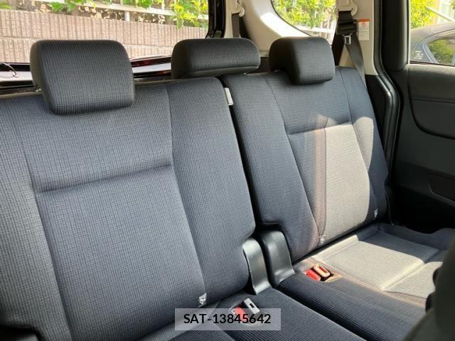 Toyota SIENTA 2016-12 7198714-16