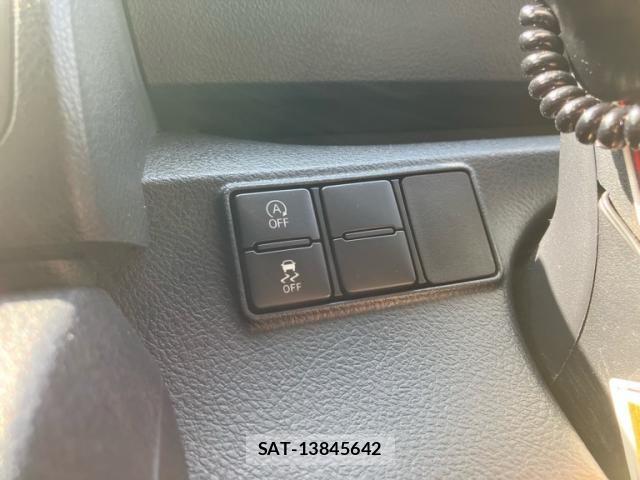 Toyota SIENTA 2016-12 7198714-18