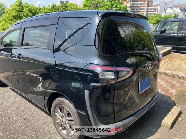 Toyota SIENTA 2016-12 7198714-2