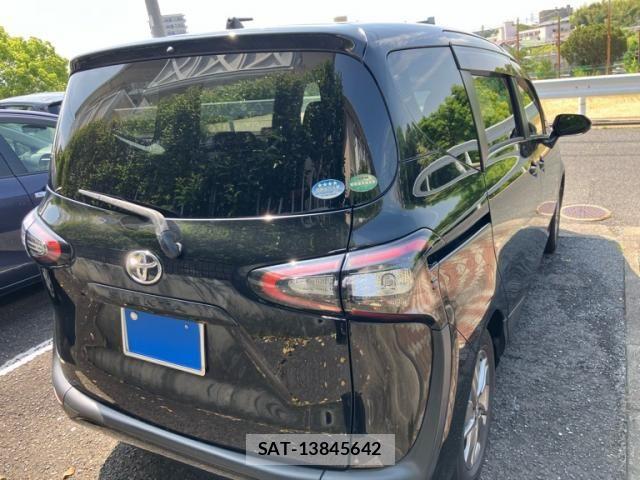 Toyota SIENTA 2016-12 7198714-3
