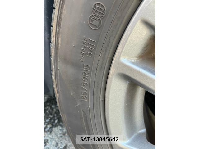 Toyota SIENTA 2016-12 7198714-8
