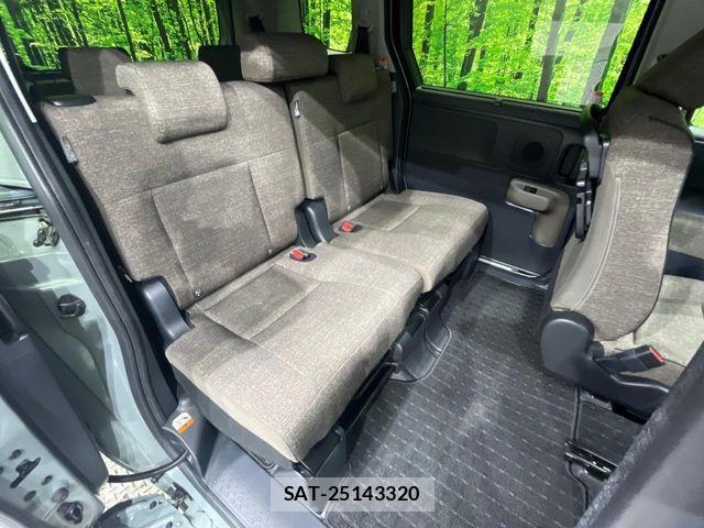 Toyota SIENTA 2022-12 7225015-9
