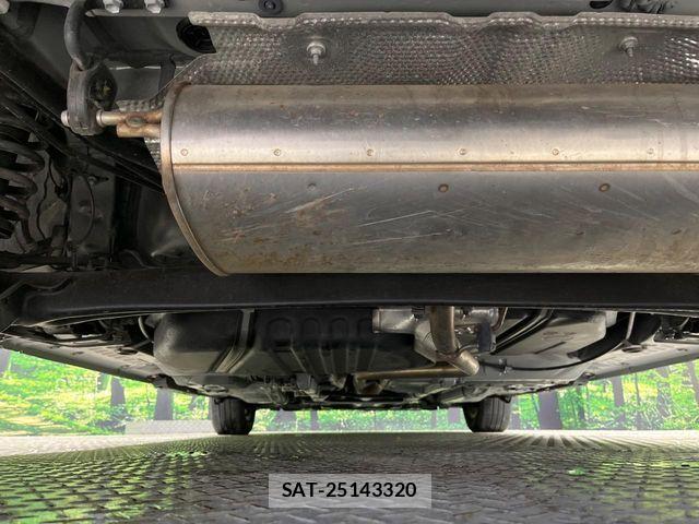 Toyota SIENTA 2022-12 7225015-19