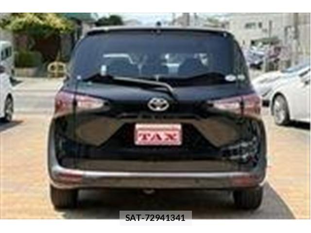 Toyota SIENTA 2019-01 7224999-5