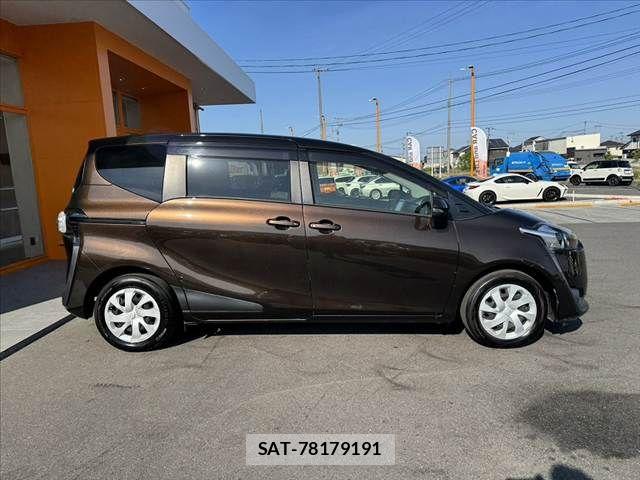 Toyota SIENTA 2017-10 7224998-10