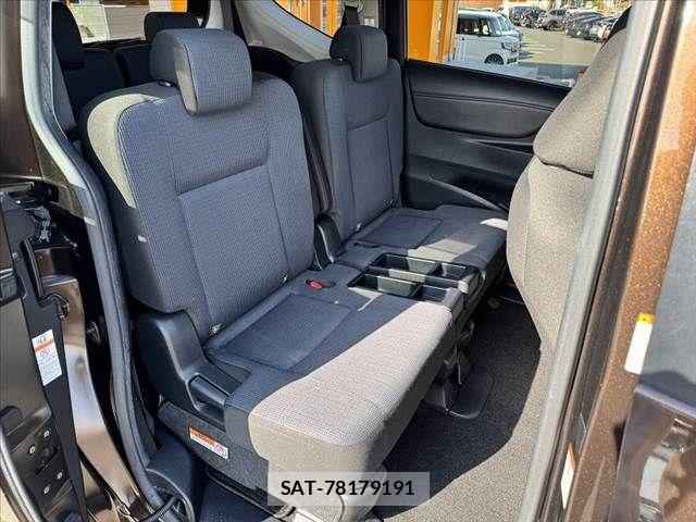 Toyota SIENTA 2017-10 7224998-16