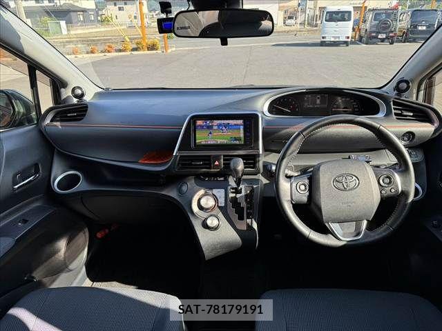 Toyota SIENTA 2017-10 7224998-1