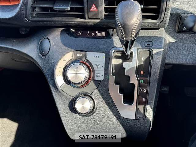 Toyota SIENTA 2017-10 7224998-22