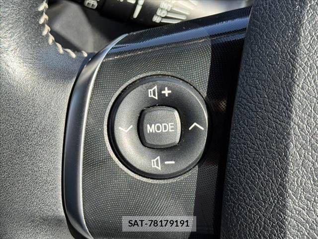 Toyota SIENTA 2017-10 7224998-24