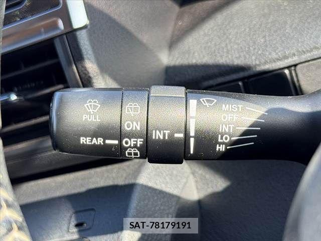 Toyota SIENTA 2017-10 7224998-26