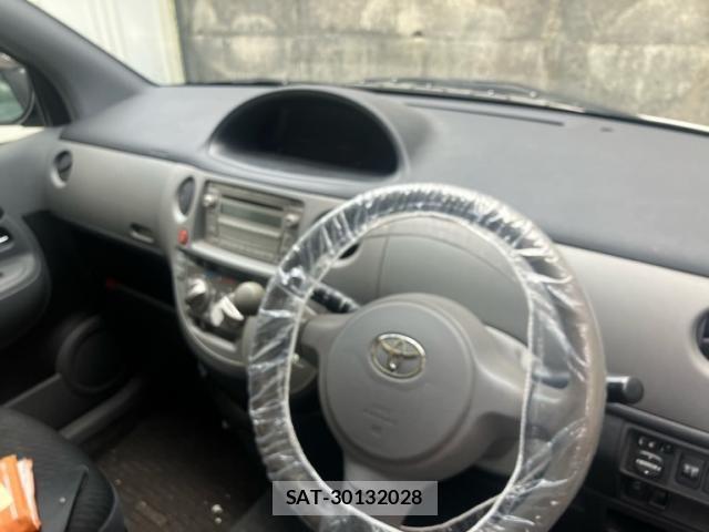 Toyota SIENTA 2008-05 7224959-9