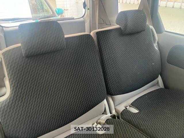 Toyota SIENTA 2008-05 7224959-11