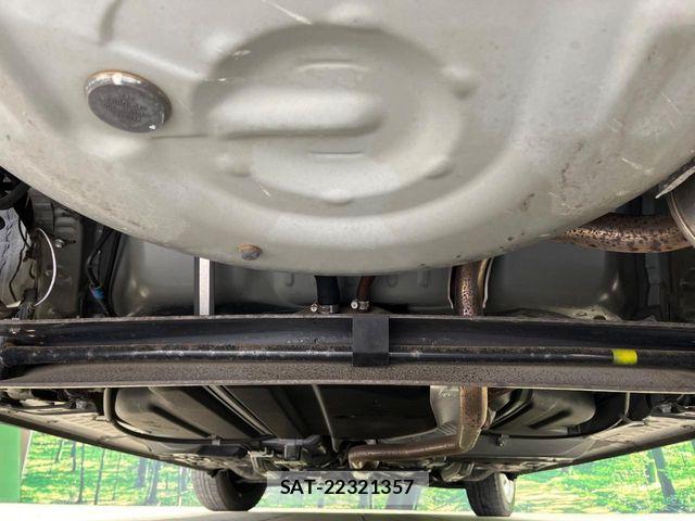 Toyota SIENTA 2020-04 7225006-18