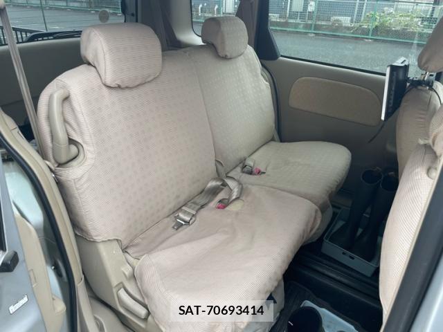 Toyota SIENTA 2007-09 7224956-9