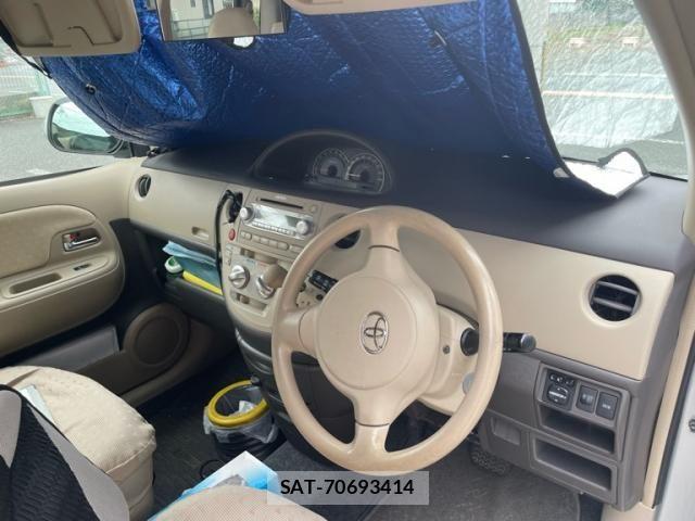 Toyota SIENTA 2007-09 7224956-7