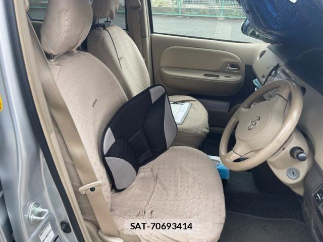 Toyota SIENTA 2007-09 7224956-8