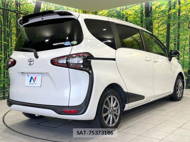 Toyota SIENTA 2017-12 7224995-16