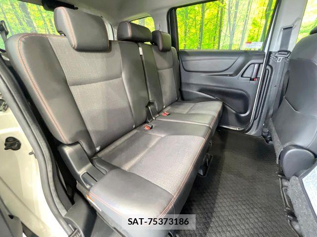 Toyota SIENTA 2017-12 7224995-7