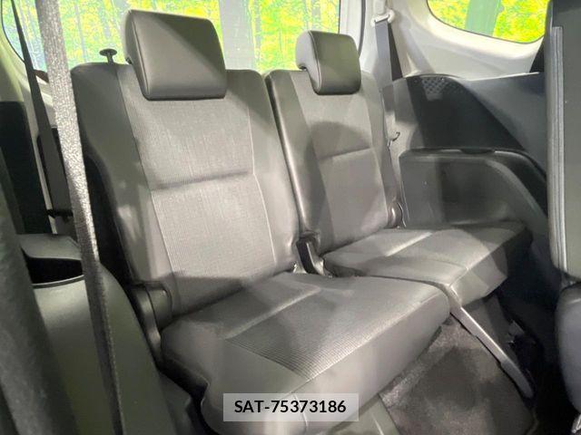 Toyota SIENTA 2017-12 7224995-8