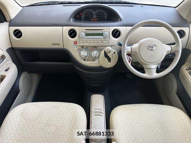 Toyota SIENTA 2009-07 7224961-1