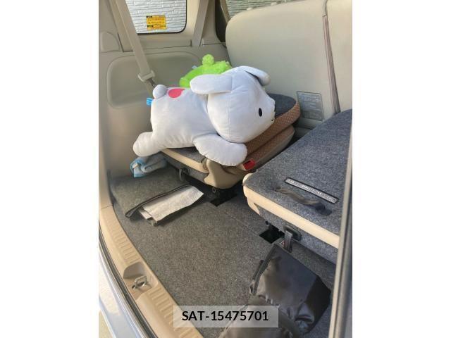 Toyota SIENTA 2011-10 7224964-9