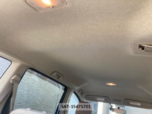 Toyota SIENTA 2011-10 7224964-10
