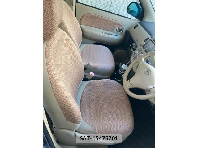 Toyota SIENTA 2011-10 7224964-12