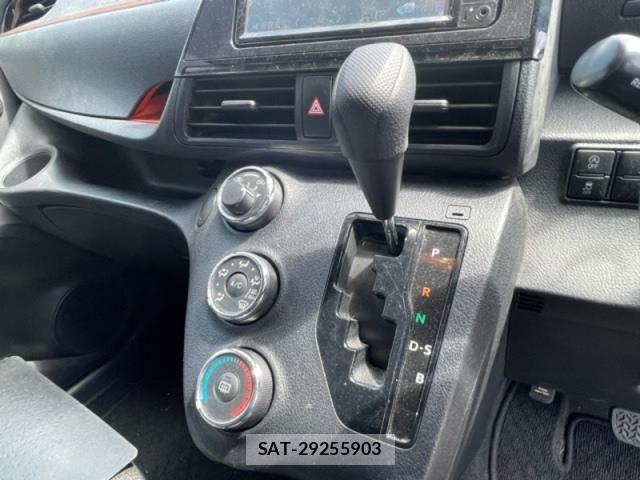 Toyota SIENTA 2019-03 7225005-18