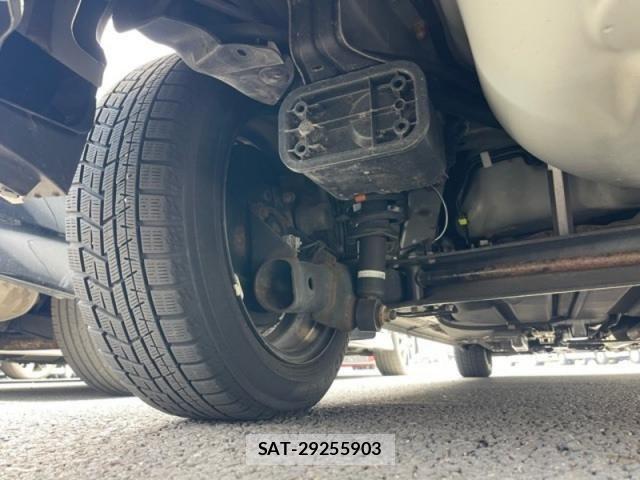 Toyota SIENTA 2019-03 7225005-26