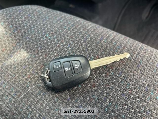 Toyota SIENTA 2019-03 7225005-29