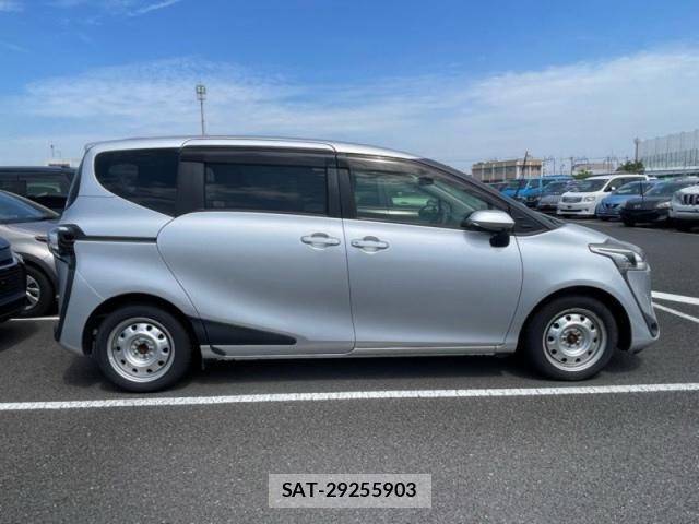 Toyota SIENTA 2019-03 7225005-5