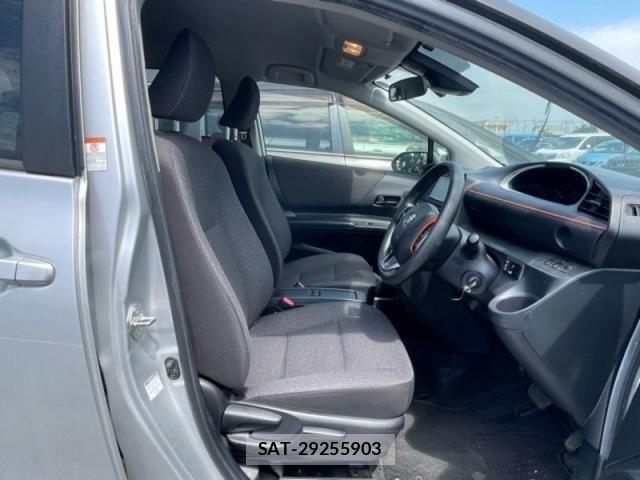 Toyota SIENTA 2019-03 7225005-7