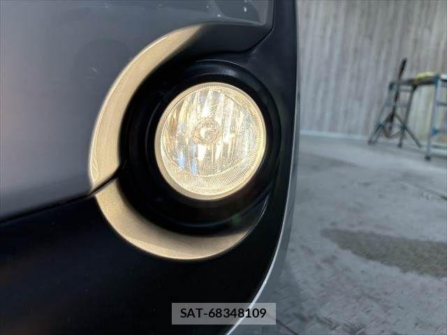 Toyota SIENTA 2016-01 7224976-11