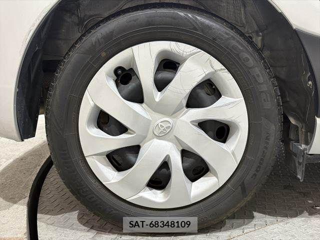 Toyota SIENTA 2016-01 7224976-27