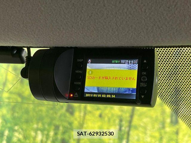 Toyota SIENTA 2018-12 7224997-5
