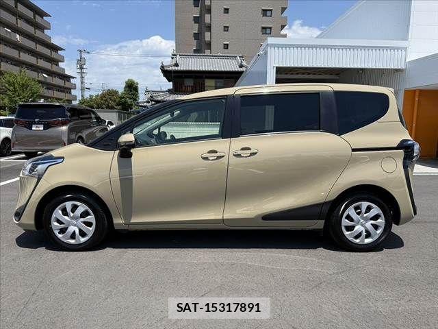 Toyota SIENTA 2019-01 7225003-11