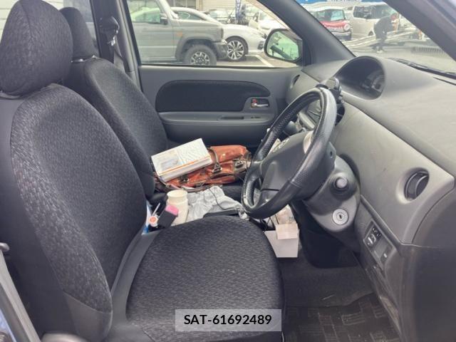Toyota SIENTA 2013-02 7224966-14