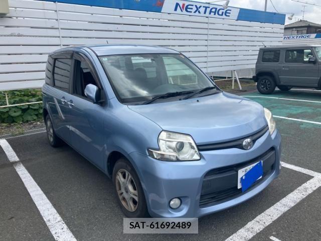 Toyota SIENTA 2013-02 7224966-1