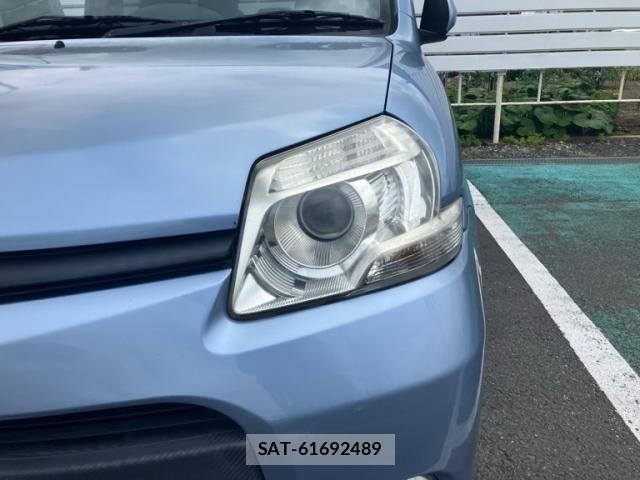 Toyota SIENTA 2013-02 7224966-3