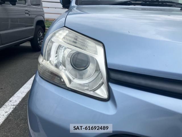 Toyota SIENTA 2013-02 7224966-4