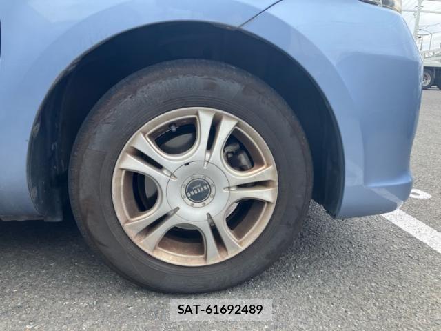 Toyota SIENTA 2013-02 7224966-5
