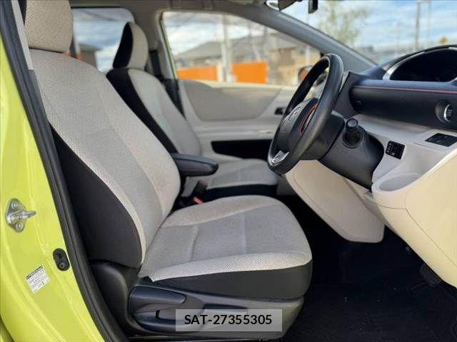 Toyota SIENTA 2016-06 7224978-15