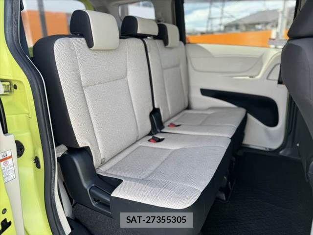 Toyota SIENTA 2016-06 7224978-18