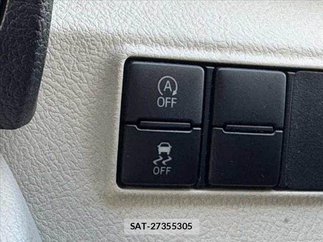 Toyota SIENTA 2016-06 7224978-25