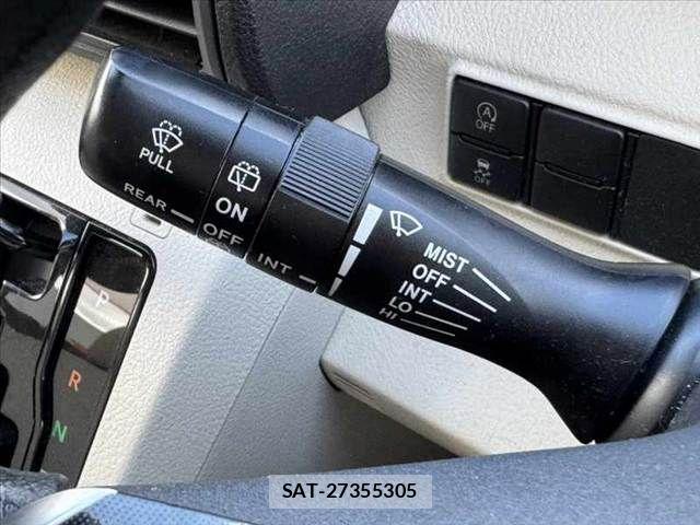 Toyota SIENTA 2016-06 7224978-27