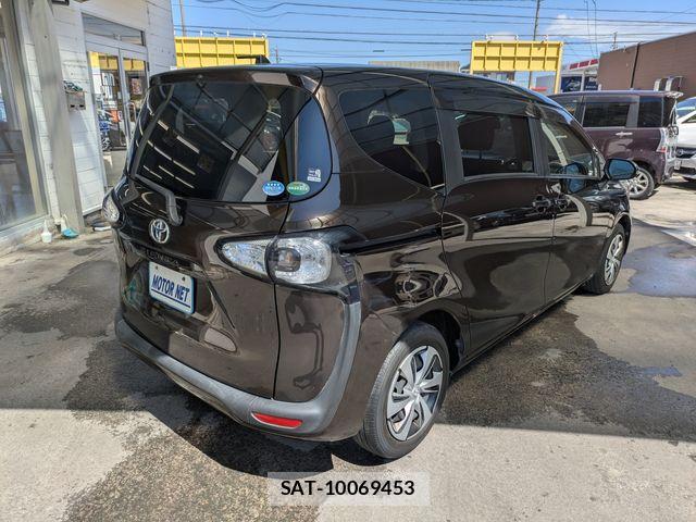 Toyota SIENTA 2016-02 7224980-1