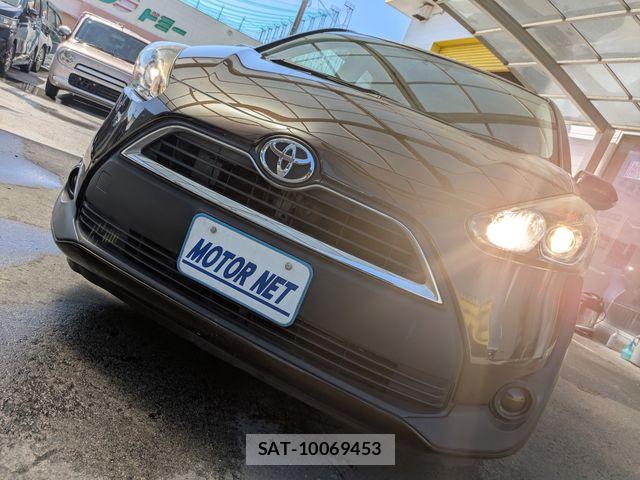 Toyota SIENTA 2016-02 7224980-21